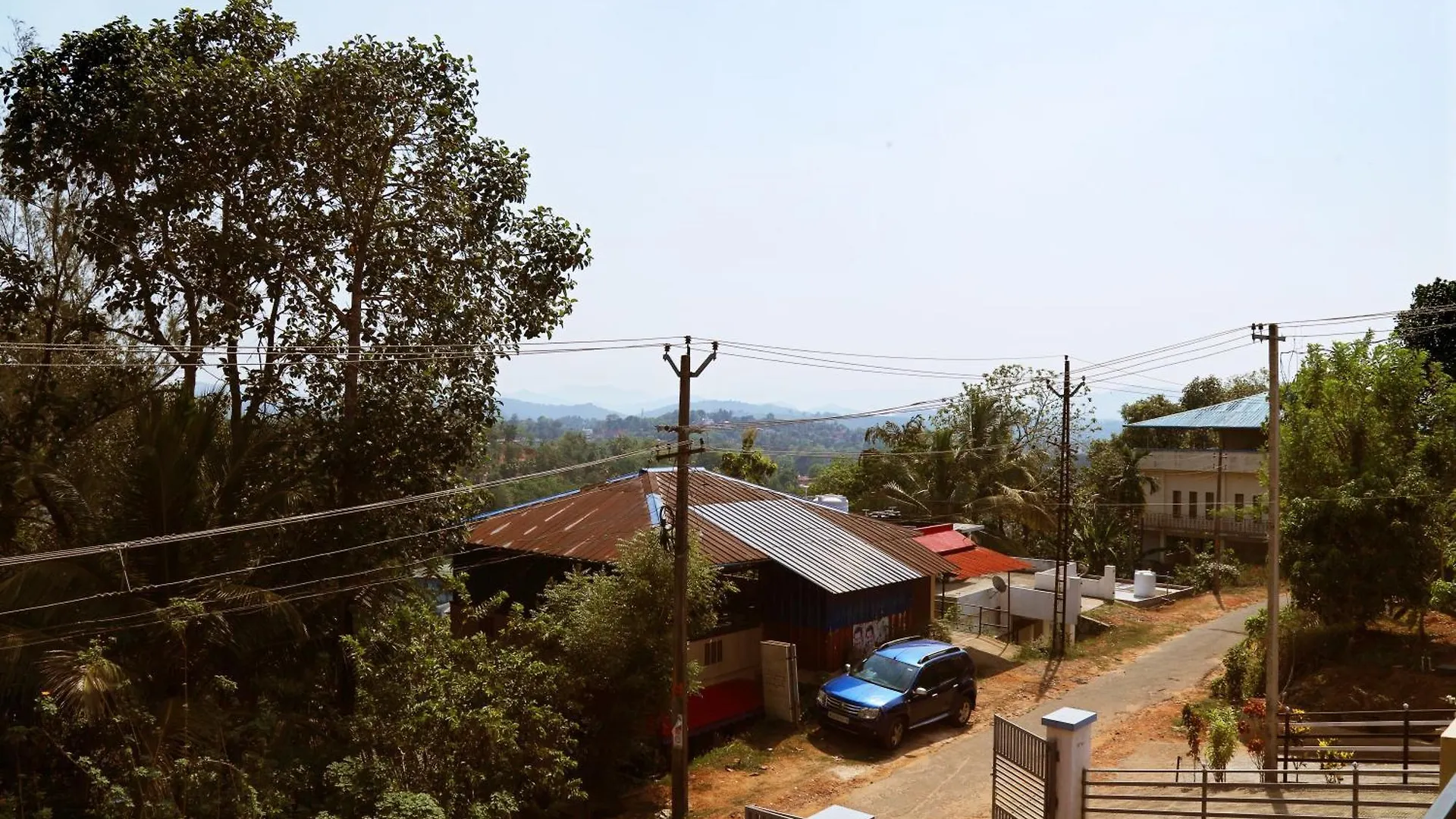 ***  Hotel Kochu Mariya Residency Punalur India